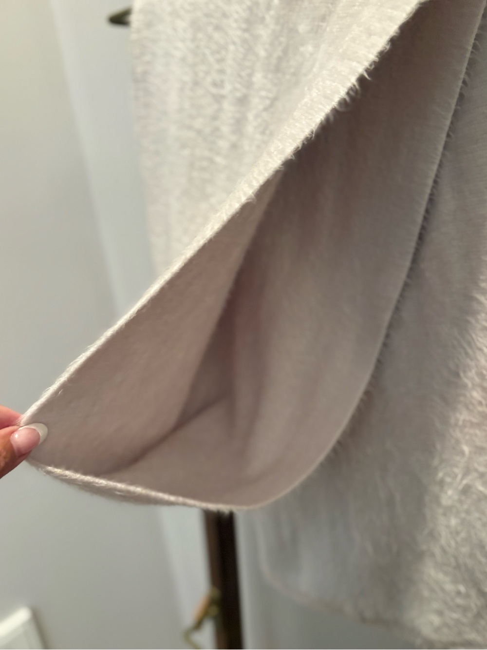 Cejon Lightweight Soft Cream Wrap Scarf